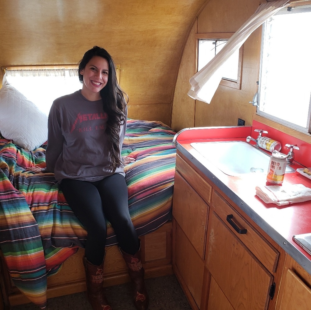 Meet your Posher, Alyssa
